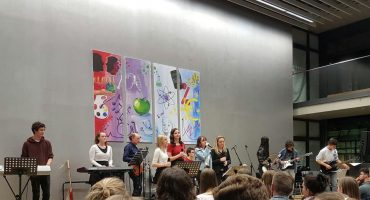 Konzert der Schulband der FOSBOS Fürstenfeldbruck am 28.03.2019